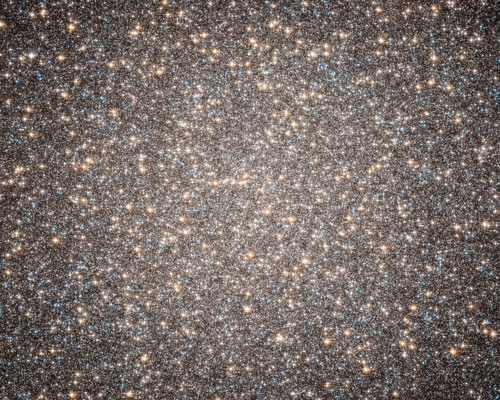 L'amas globulaire Omega Centauri vu par le téléscope Hubble L'amas globulaire Omega Centauri vu par le téléscope Hubble